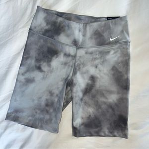 Nike bike shorts 7” mid rise gray tie dye NWT